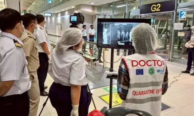 Ξέσπασμα φονικού ιού χωρίς θεραπεία οδηγεί τα αεροδρόμια στην εφαρμογή μέτρων τύπου COVID