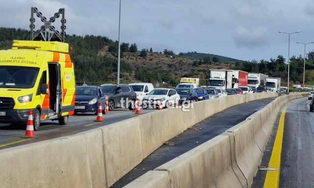 Θεσσαλονίκη: Κλειστός ο περιφερειακός λόγω εκτροπής νταλίκας