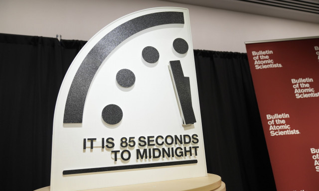 Η ανατομία του Ρολογιού της Αποκάλυψης - Από τη Χιροσίμα στην Τεχνητή Νοημοσύνη
