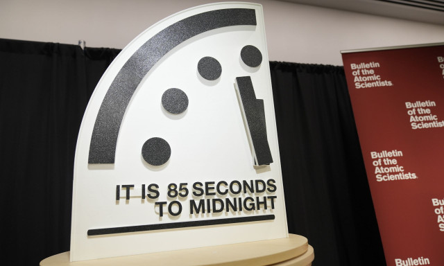 Ρολόι της Αποκάλυψης 2026: Πιο κοντά από ποτέ στα μεσάνυχτα - Πόσο απέχουμε από τον όλεθρο