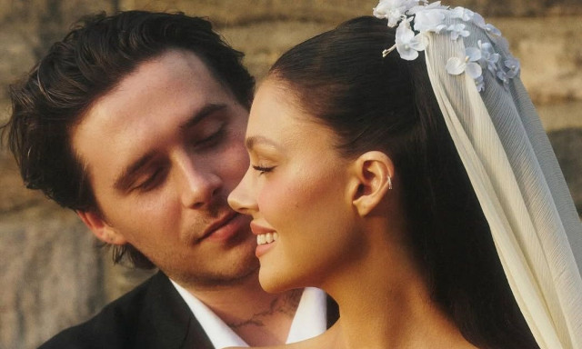 Ήταν η Νίκολα Πελτζ «εφιαλτική νύφη;»: Τι αποκαλύπτει ο πρώτος σχεδιαστής γάμου του Μπρούκλιν Μπέκαμ