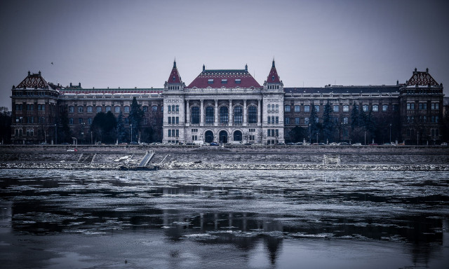 Βουδαπέστη: Ένα χειμωνιάτικο παραμύθι στις όχθες του Δούναβη