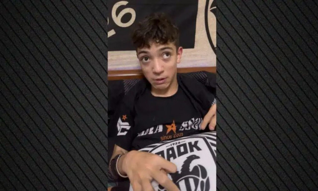 ΠΑΟΚ – «Χάσαμε άδικα τα αδέλφια μας στον δρόμο»: Το σπαρακτικό μήνυμα του Γιαννάκη για την τραγωδία