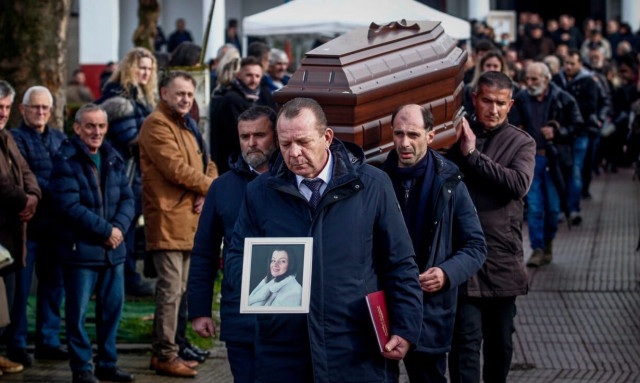 Βιολάντα: «Μου στέρησαν την μάνα μου, καιγόταν για ώρες σε 1000 βαθμούς», λέει ο γιος της 47χρονης