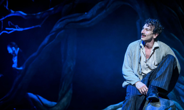 Επίσημη πρεμιέρα για την παράσταση «Ο Φονιάς – Έγκλημα & Αθώωση» στο Δημοτικό Θέατρο Πειραιά