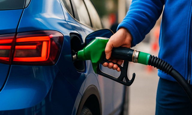 Αυξήσεις στα καύσιμα από το 2028 λόγω της εμπορίας εκπομπών CO2