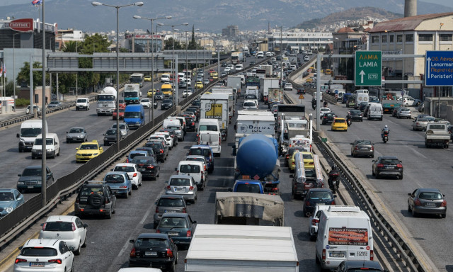 Τσουχτερές οι τιμές στα ιδιωτικά παρκινγκ - Ανοδικό ράλι στα ενοίκια για θέση στάθμευσης