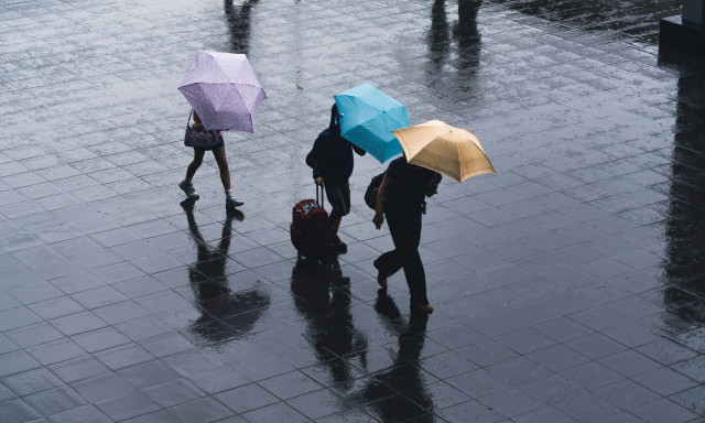 Καιρός: «Κόκκινη» προειδοποίηση Τσατραφύλλια για «σοβαρή κακοκαιρία» - Πότε έρχεται στη χώρα μας