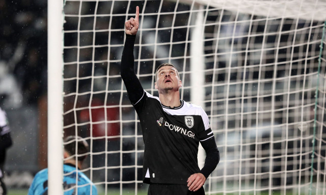 LIVE ΠΑΟΚ – Πανσερραϊκός: Η αναμέτρηση της Τούμπας στη «σκιά» της τραγωδίας