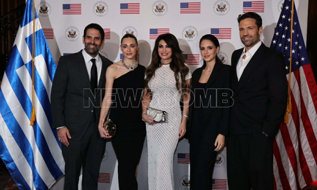 Μελάνια Τραμπ: Λαμπερή πρεμιέρα του ντοκιμαντέρ στην Αθήνα - Φωτογραφικά στιγμιότυπα από το newsbomb