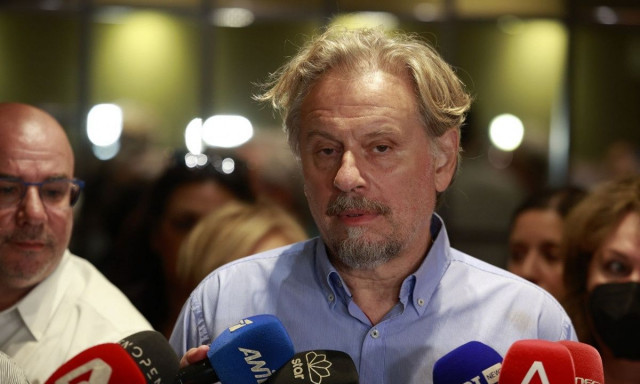 Ο Κασσελάκης διαγράφει τον Θανάση Οικονόμου - Τι είχε γράψει στην επίμαχη ανάρτηση για τα «γίδια»