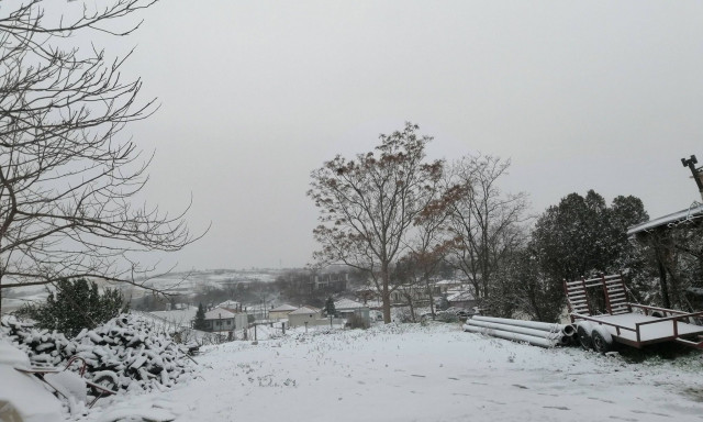 Στα λευκά ο Έβρος: Κλειστά σχολεία στα ορεινά χωριά του Σουφλίου - Φωτογραφίες