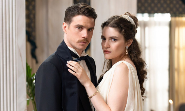 Grand Hotel spoiler: Ο Πέτρος «πιάνει» Αλίκη και Άρη – Πώς αντιδρά;