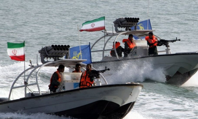 Explainer: Γιατί το Ιράν έστειλε drone στο αμερικανικό αεροπλανοφόρο και πλησίασε πετρελαιοφόρο