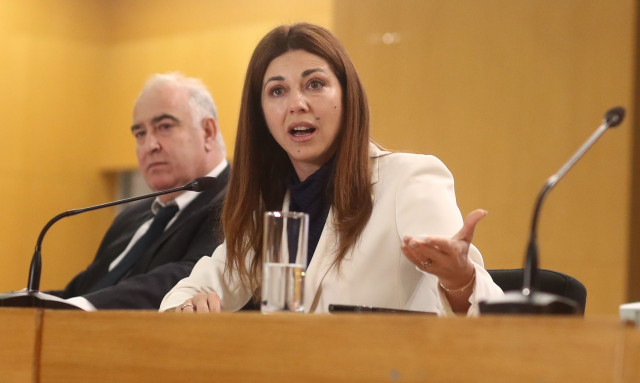 Τι δεν αλλάζει με το Εθνικό Απολυτήριο – Τι ισχύει για Πανελλαδικές, ΕΒΕ και Τράπεζα Θεμάτων