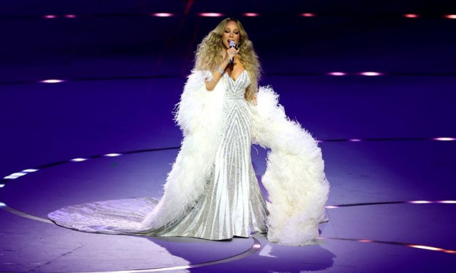 Mariah Carey: «Χάρισε» λάμψη στους Ολυμπιακούς Αγώνες φορώντας διαμάντια, αξίας 15.000.000 $