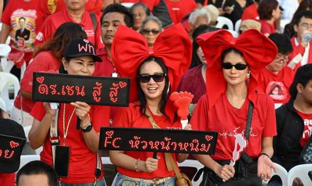 Ταϊλάνδη: Τρεις πρωθυπουργοί  σε τρία χρόνια - Τι δείχνουν οι δημοσκοπήσεις