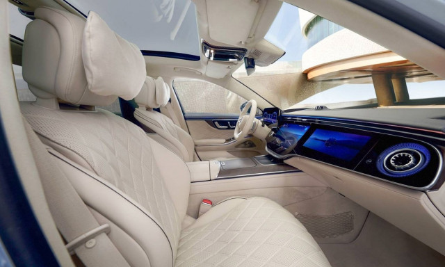 Η Mercedes εξελίσσει καθίσματα με ενσωματωμένο μασάζ κεφαλής