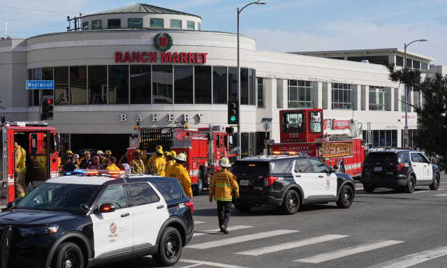Λος Άντζελες: Αυτοκίνητο με οδηγό 70χρονη εισέβαλε σε σούπερ μάρκετ – Τρεις νεκροί, έξι τραυματίες