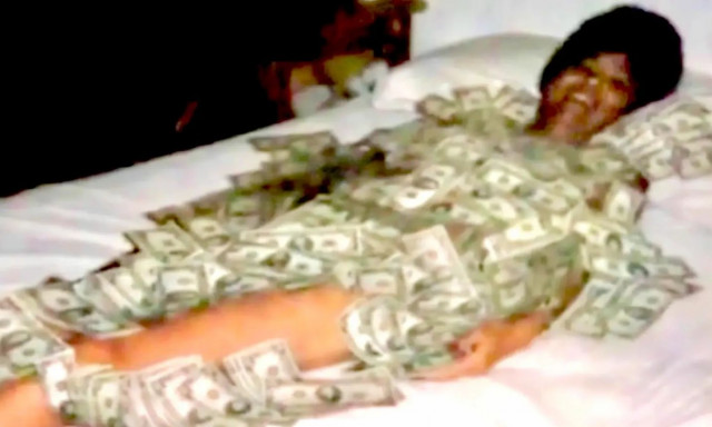 Η «Πράσινη Χήρα»: Η φωτογραφία που «έκαψε» τη γυναίκα που ενορχήστρωσε δύο δολοφονίες