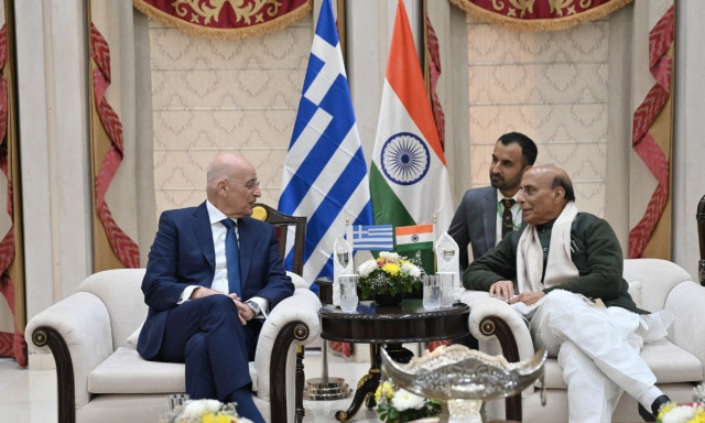 Ξεκινάει στενή αμυντική συνεργασία Ελλάδας - Ινδίας: Η συμφωνία που υπέγραψε ο Νίκος Δένδιας