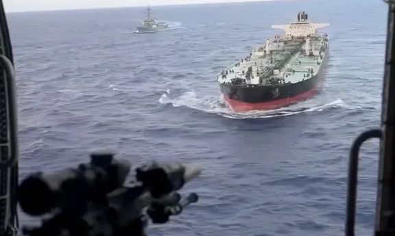 ΗΠΑ: Κατέσχεσαν κι άλλο ρωσικό δεξαμενόπλοιο έπειτα από καταδίωξη 10.000 μιλίων - Βίντεο