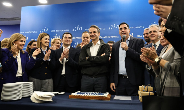 Σιγουριά στη Νέα Δημοκρατία από την αναταραχή στην αντιπολίτευση