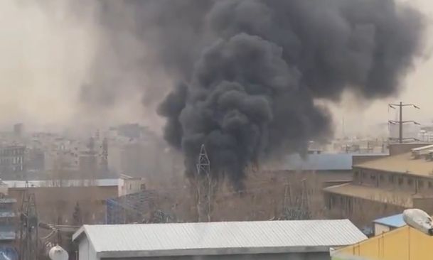 Ιράν: Μεγάλη φωτιά σε εργοστάσιο ηλεκτρικής ενέργειας στην Τεχεράνη - Βίντεο