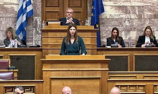 Εθνικό Απολυτήριο: Αυτό είναι το κυβερνητικό σχέδιο για το νέο Λύκειο - Μείωση ύλης, αξιολόγηση