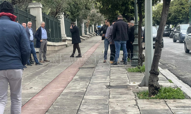 Σε εξέλιξη στο Μαξίμου η συνάντηση Μητσοτάκη και κτηνοτρόφων - Τι θα συζητηθεί