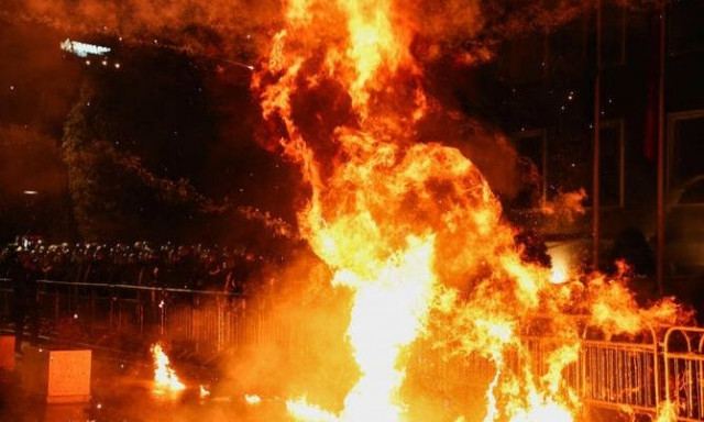 Αλβανία: Συγκρούσεις διαδηλωτών και αστυνομίας - Διαμαρτυρία κατά της αντιπροέδρου της κυβέρνησης
