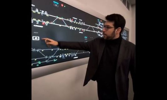 Ανταποκρίθηκε στην πρόκληση Κυρανάκη ο Καρχιμάκης - Αιφνιδιαστική επίσκεψη στο ΣΚΑ