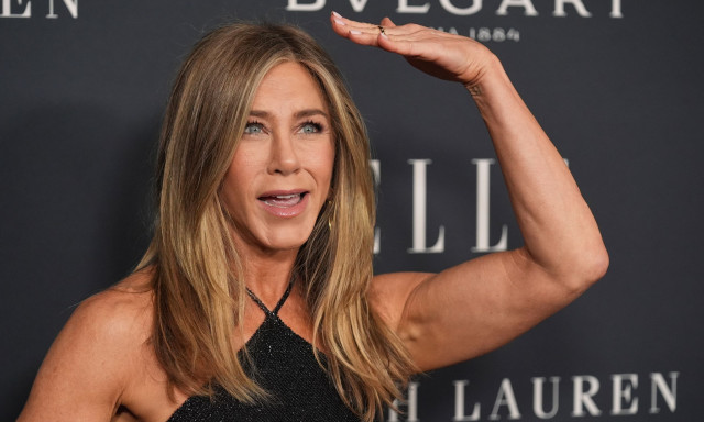 Τζένιφερ Άνιστον: Έγινε 57 ετών, η ελληνική καταγωγή, τα Φιλαράκια και το μυστικό της σιλουέτας της