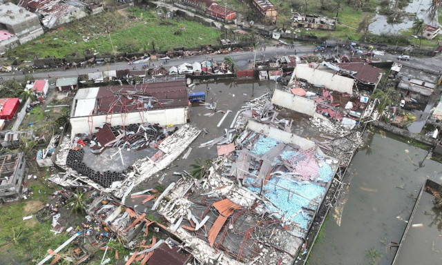 Μαδαγασκάρη: Τουλάχιστον 20 νεκροί από τον ισχυρό κυκλώνα Gezani - Άνεμοι 250 χλμ/ώρα (Βίντεο)