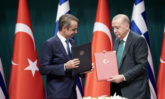 Ανάλυση: Το τετ α τετ που αλλάζει το κλίμα: «Αν όχι τώρα, πότε;» το μήνυμα Μητσοτάκη σε Ερντογάν