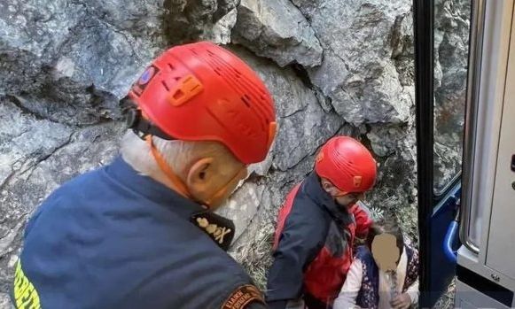 Καλάβρυτα: Και παιδιά ανάμεσα στους εγκλωβισμένους στον Οδοντωτό - Θα αποζημιωθούν οι επιβάτες