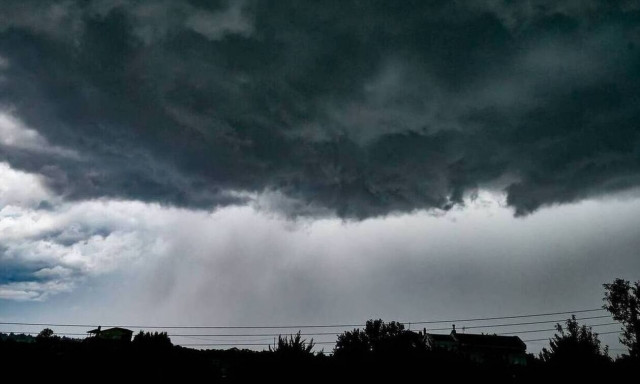 Διαδοχικά συστήματα θα κάνουν «μούσκεμα» τον καιρό της Τσικνοπέμπτης – Τι δείχνουν οι προγνώσεις