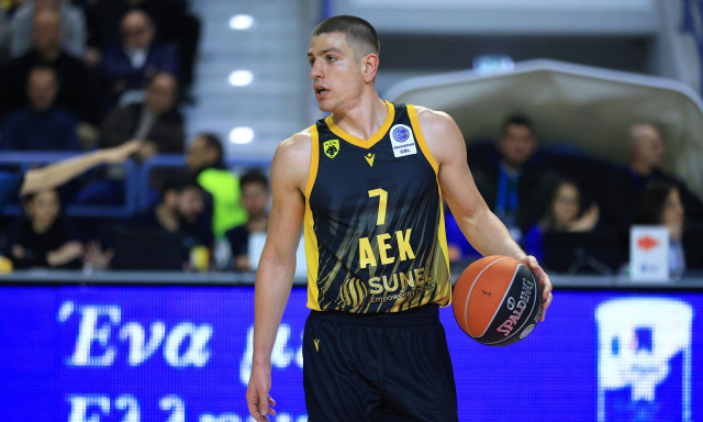 Δημήτρης Φλιώνης ΑΕΚ