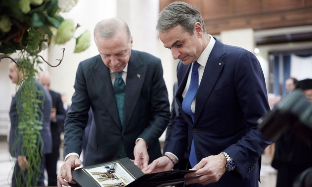 Η συνάντηση Μητσοτάκη - Ερντογάν και η τακτική «kick the can»