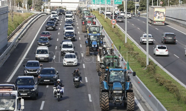 Αγρότες: Νέες κυκλοφοριακές ρυθμίσεις για την κάθοδο των τρακτέρ στο Σύνταγμα - Φωτογραφίες