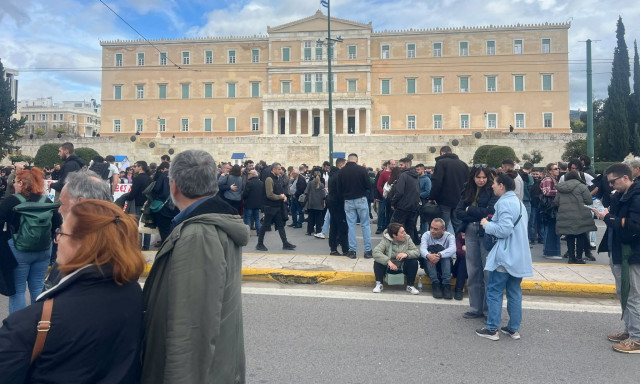 Αγρότες: Κλειστό το Σύνταγμα - Ξεκίνησαν τα τρακτέρ από τις Αφίδνες