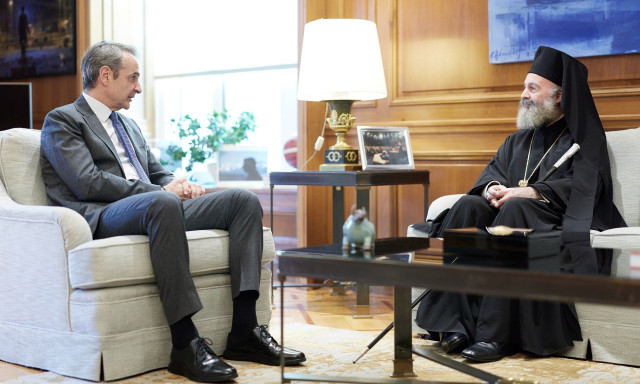 Συνάντηση Μητσοτάκη με τον Αρχιεπίσκοπο Μακάριο: Επιστολική ψήφος στις επόμενες εθνικές εκλογές