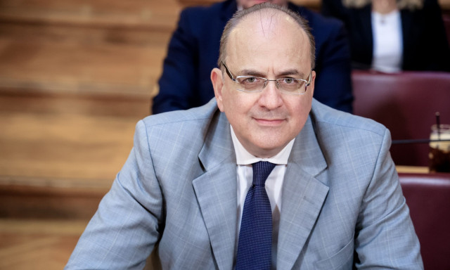 Η ανάρτηση του Μακάριου Λαζαρίδη για το πλωτό του Λιμενικού στη Θάσο και η προτροπή να μη σπεύσουν..