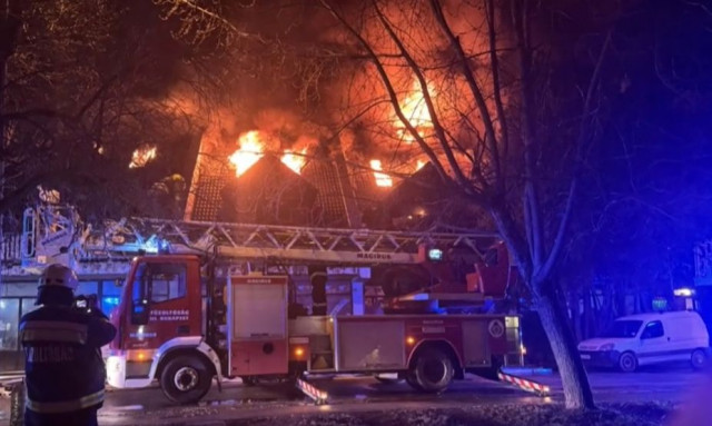 Βουδαπέστη: Φωτιά σε διώροφο κτίριο - Τρεις νεκροί και δεκάδες τραυματίες
