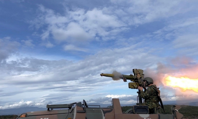 Εκπαιδευτικές βολές με Οπλικά Συστήματα Πεζικού - Δείτε βίντεο, φωτογραφίες