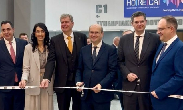 Κωστής Χατζηδάκης: Εφικτή η δωδεκάμηνη τουριστική περίοδος - Τι είπε για την εστίαση