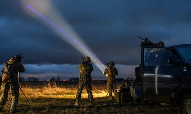 Πόλεμος στην Ουκρανία: Το νέο φθηνό λέιζερ και το όπλο που παραπέμπει σε... γεννητικά όργανα