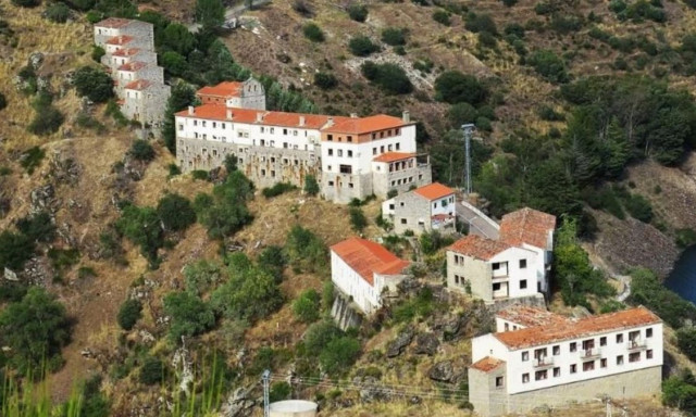 Κατάφερε να αγοράσει ολόκληρο χωριό στην Ισπανία σε τιμή... διαμερίσματος