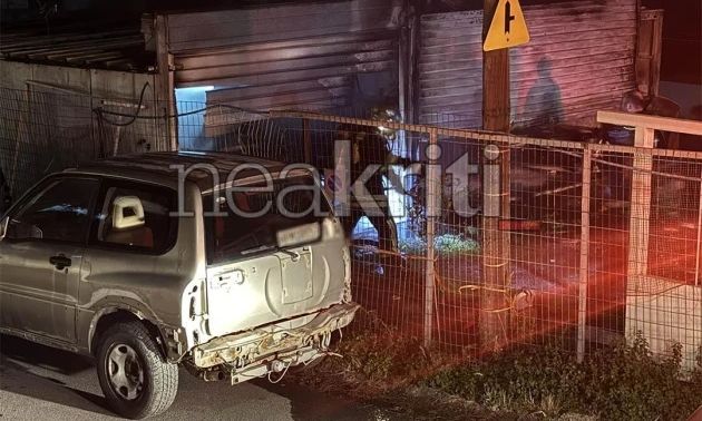 Φωτιά σε σταθμευμένο όχημα στο Ηράκλειο Κρήτης - Επί τόπου η Πυροσβεστική