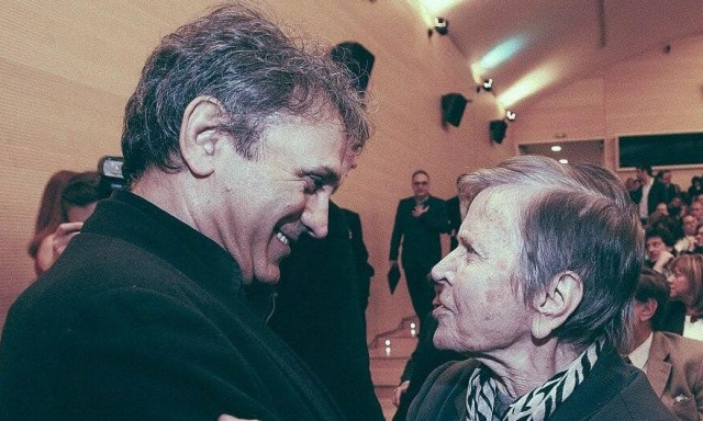 Νταλάρας: Το «αντίο» στην Ελένη Γλύκατζη Αρβελέρ με το τραγούδι που έγραψε τους στίχους